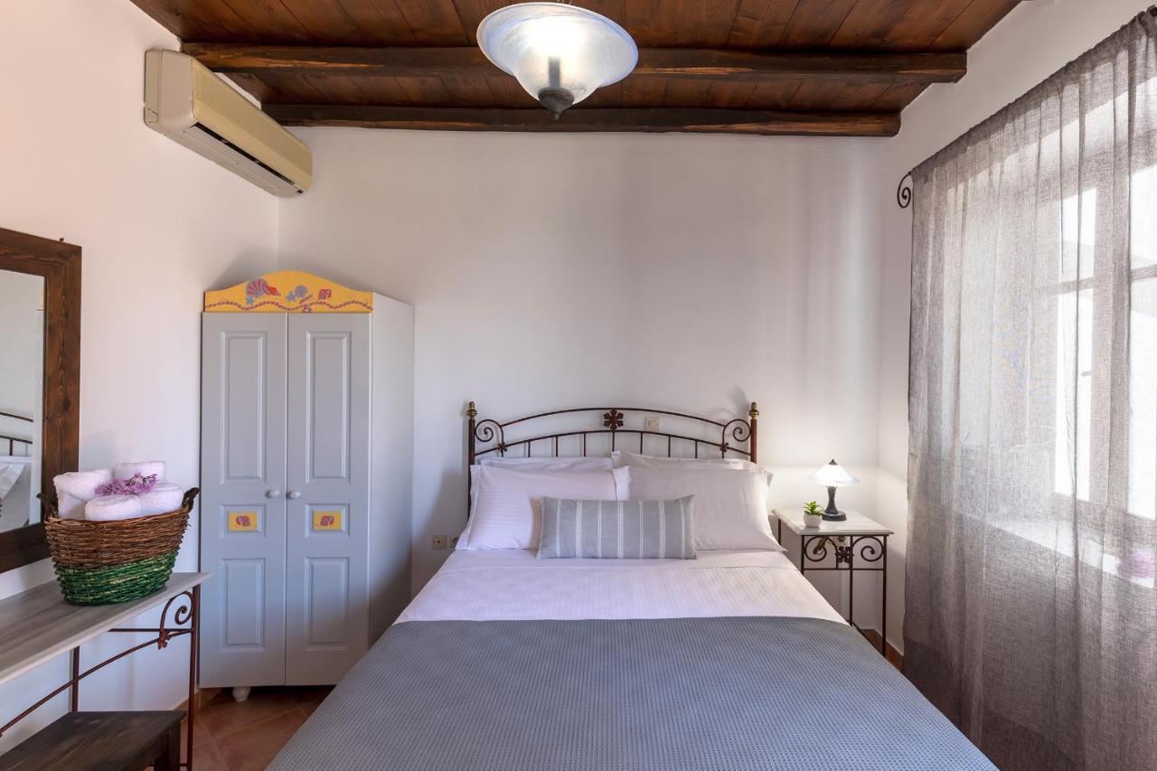 Cochili Rooms & Apartments Azolimnos Exterior photo